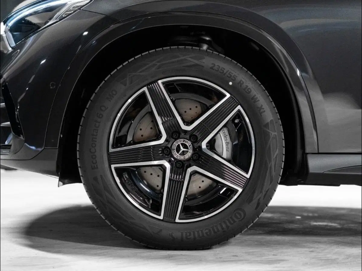 Mercedes-Benz GLC Coupé nuova a Ancona (7)