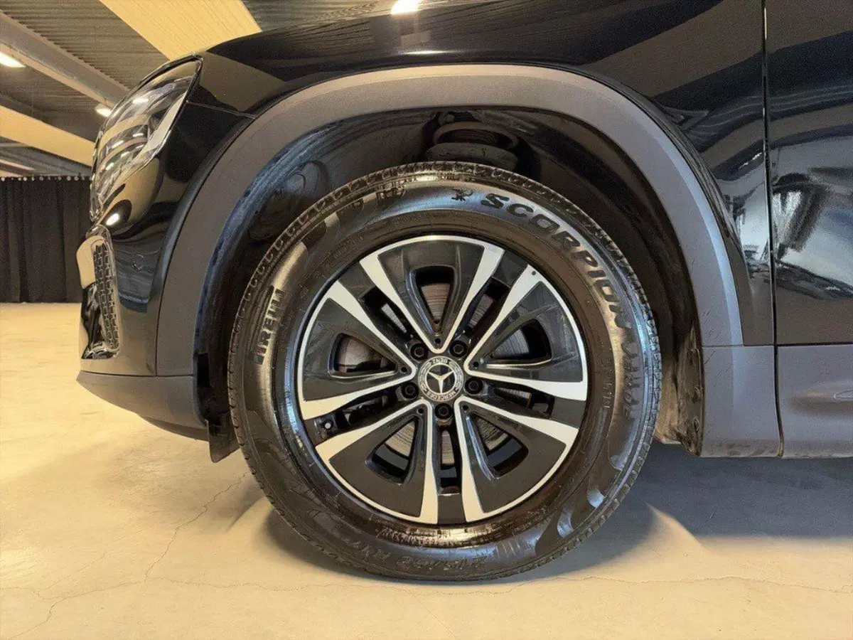 Mercedes-Benz GLB usata a Ancona (7)