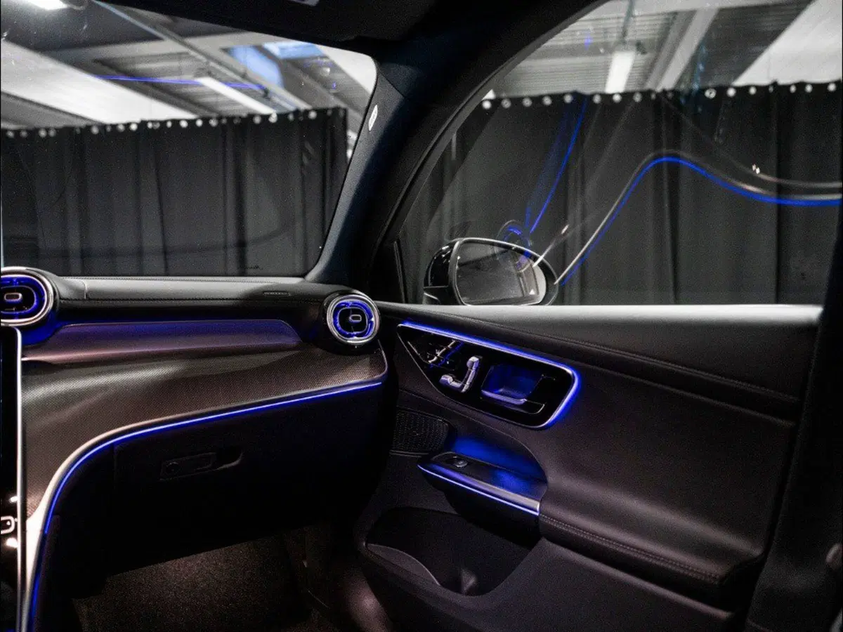 Mercedes-Benz GLC Coupé nuova a Ancona (17)