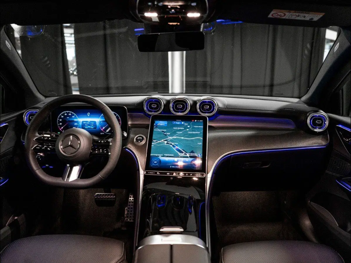 Mercedes-Benz GLC Coupé nuova a Ancona (18)