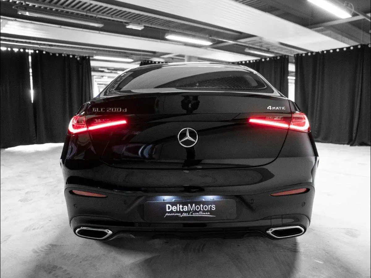 Mercedes-Benz GLC Coupé nuova a Ancona (5)
