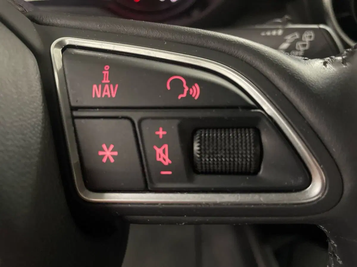 Audi A1 Sportback usata a Ancona (16)
