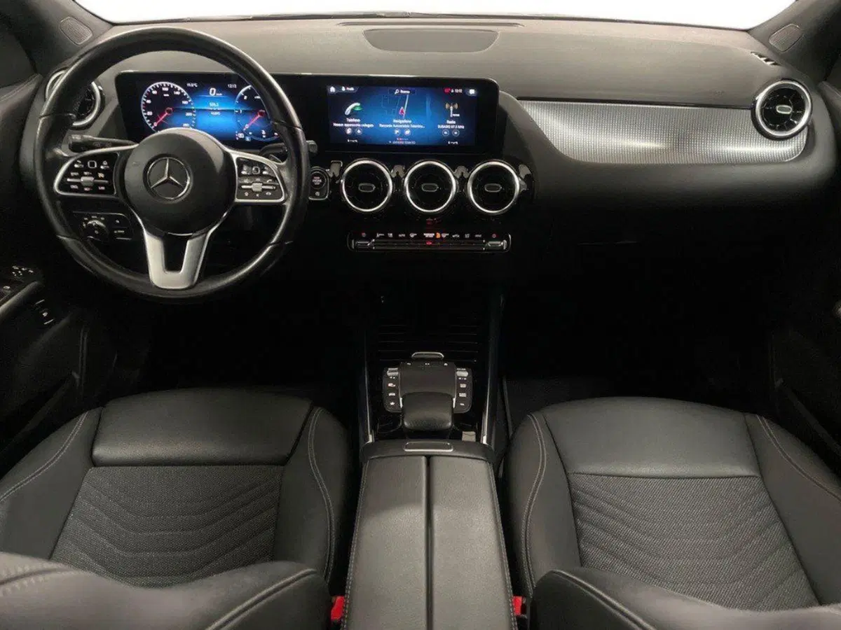 Mercedes-Benz GLA SUV usata a Ancona (11)