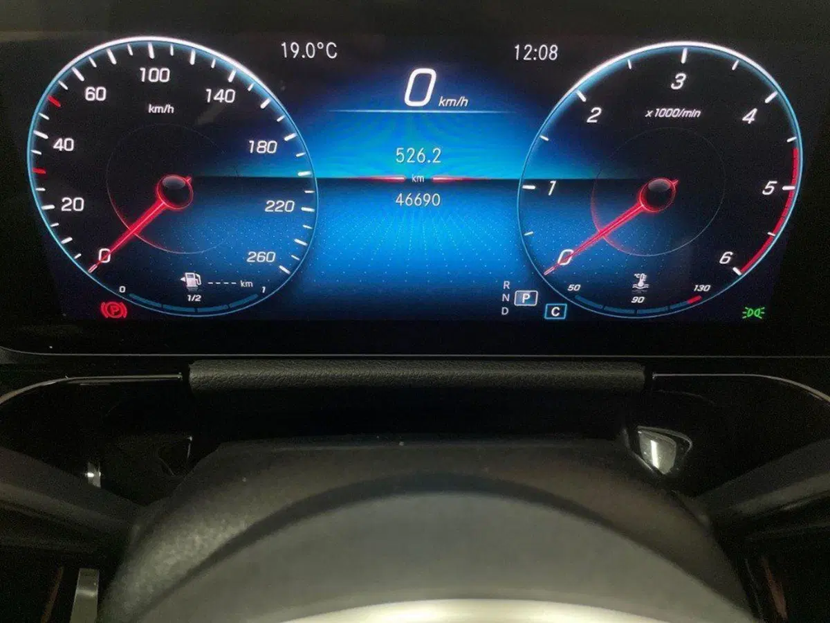 Mercedes-Benz GLA SUV usata a Ancona (17)