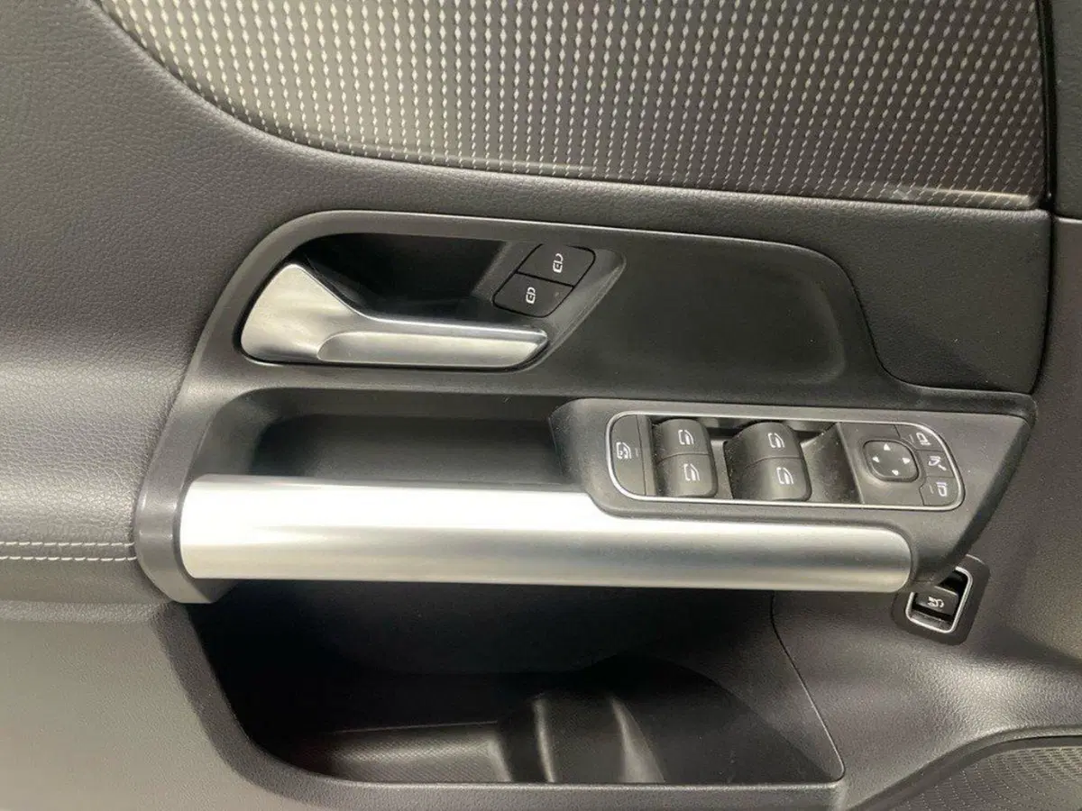Mercedes-Benz GLA SUV usata a Ancona (20)
