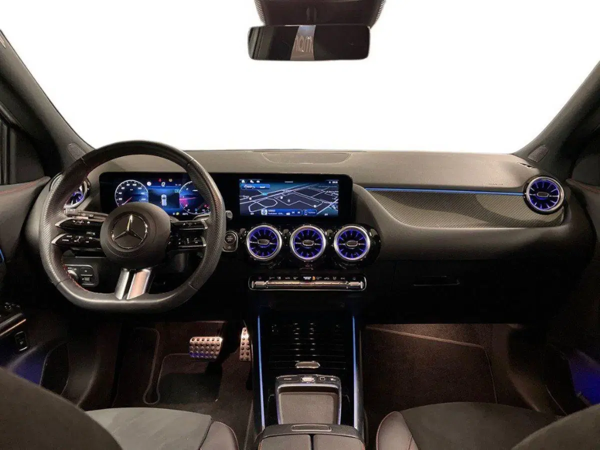 Mercedes-Benz GLA SUV usata a Ancona (12)