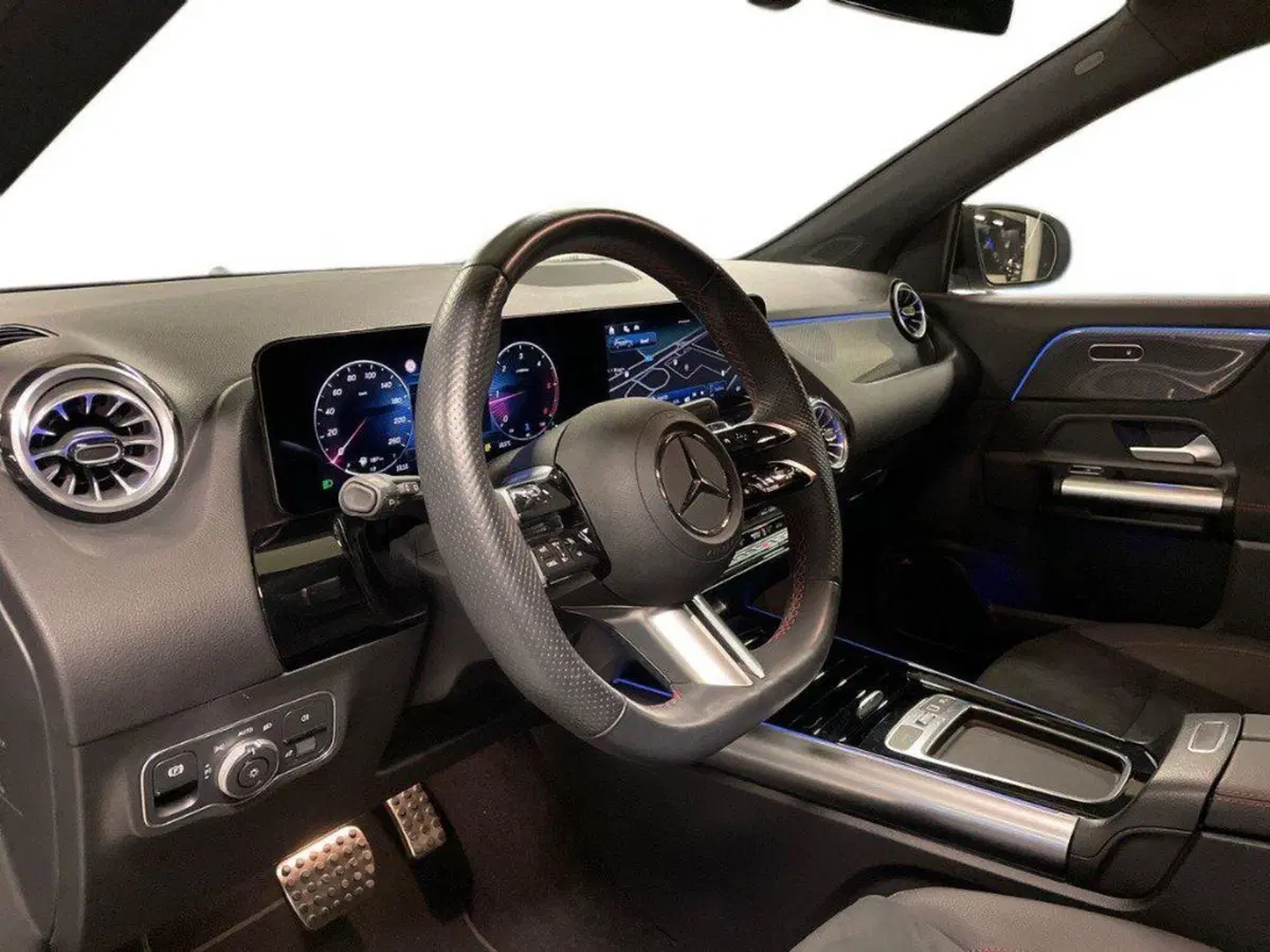 Mercedes-Benz GLA SUV usata a Ancona (16)