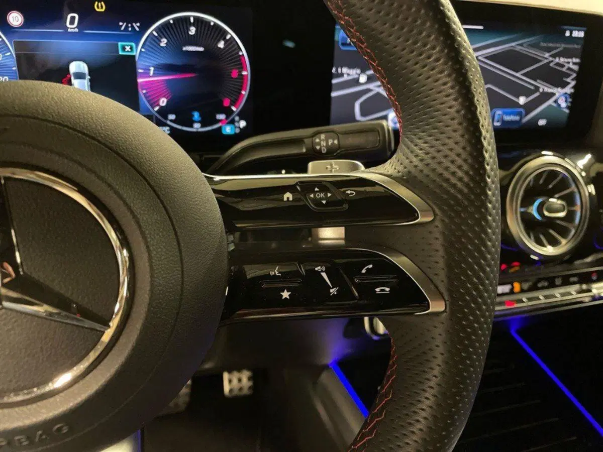 Mercedes-Benz GLA SUV usata a Ancona (18)