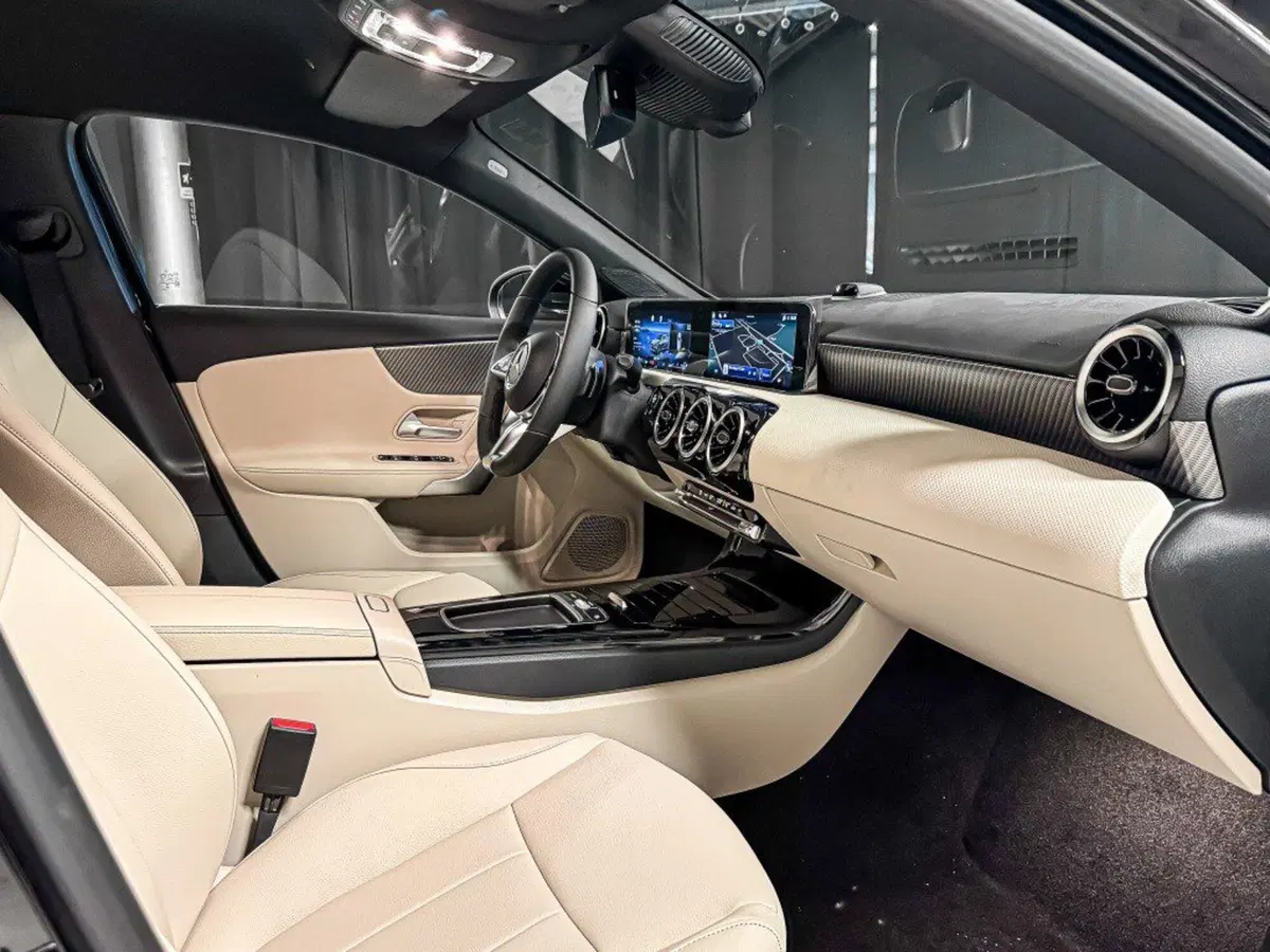 Mercedes-Benz Classe A nuova a Ancona (13)