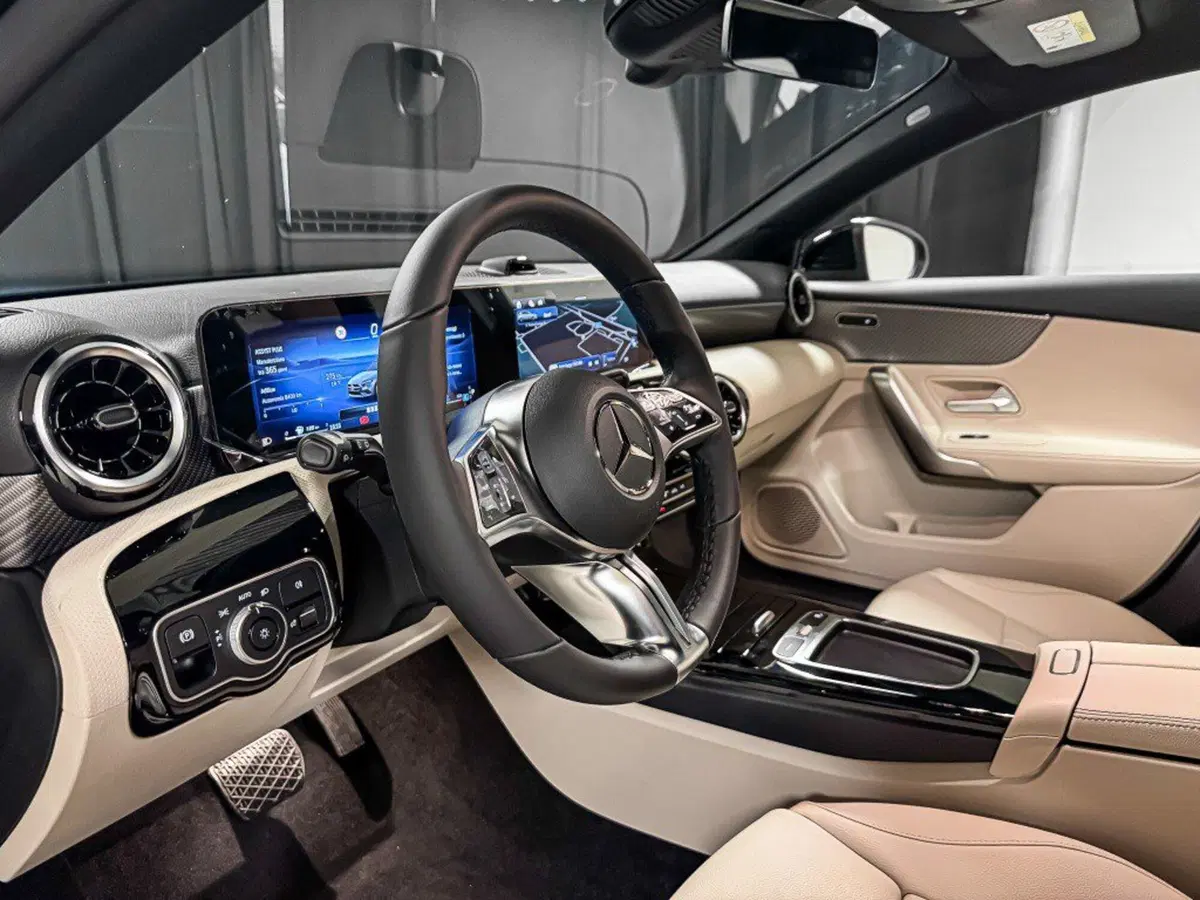 Mercedes-Benz Classe A nuova a Ancona (15)