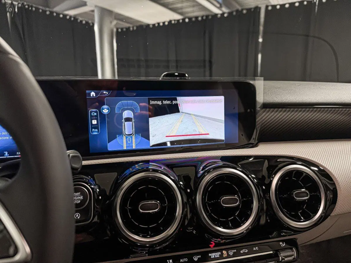 Mercedes-Benz Classe A nuova a Ancona (19)