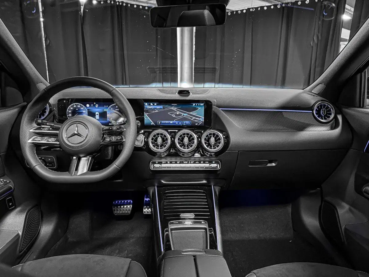 Mercedes-Benz GLA SUV nuova a Ancona (16)