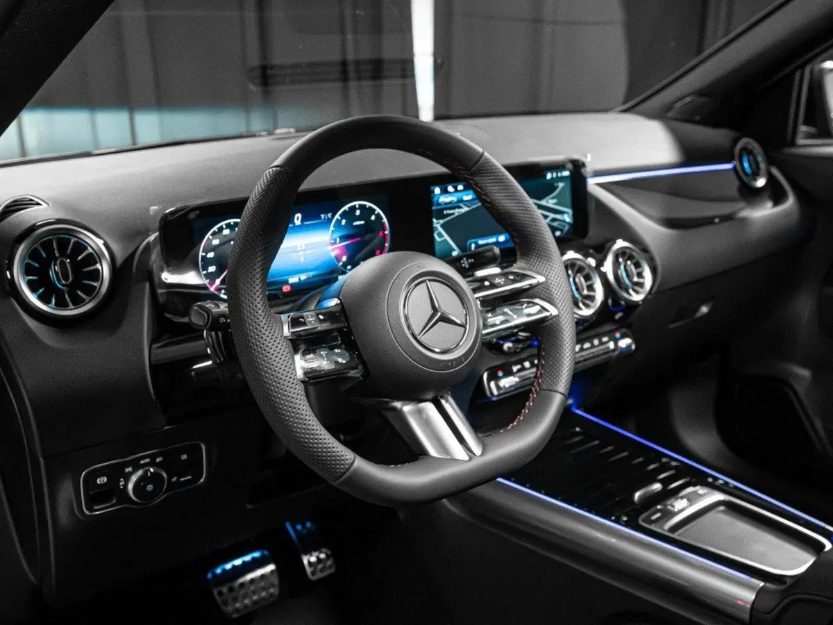 Mercedes-Benz GLA SUV nuova a Ancona (17)