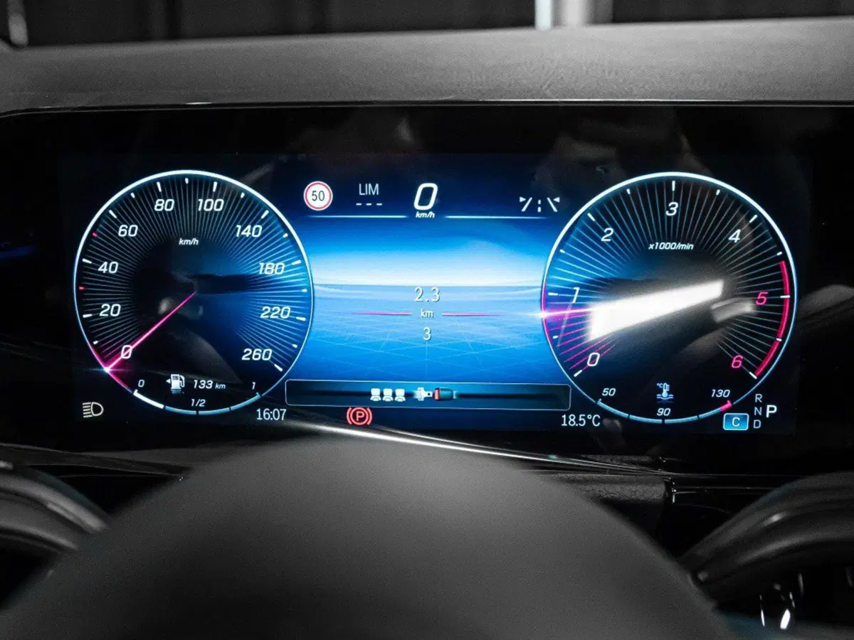 Mercedes-Benz GLA SUV nuova a Ancona (19)