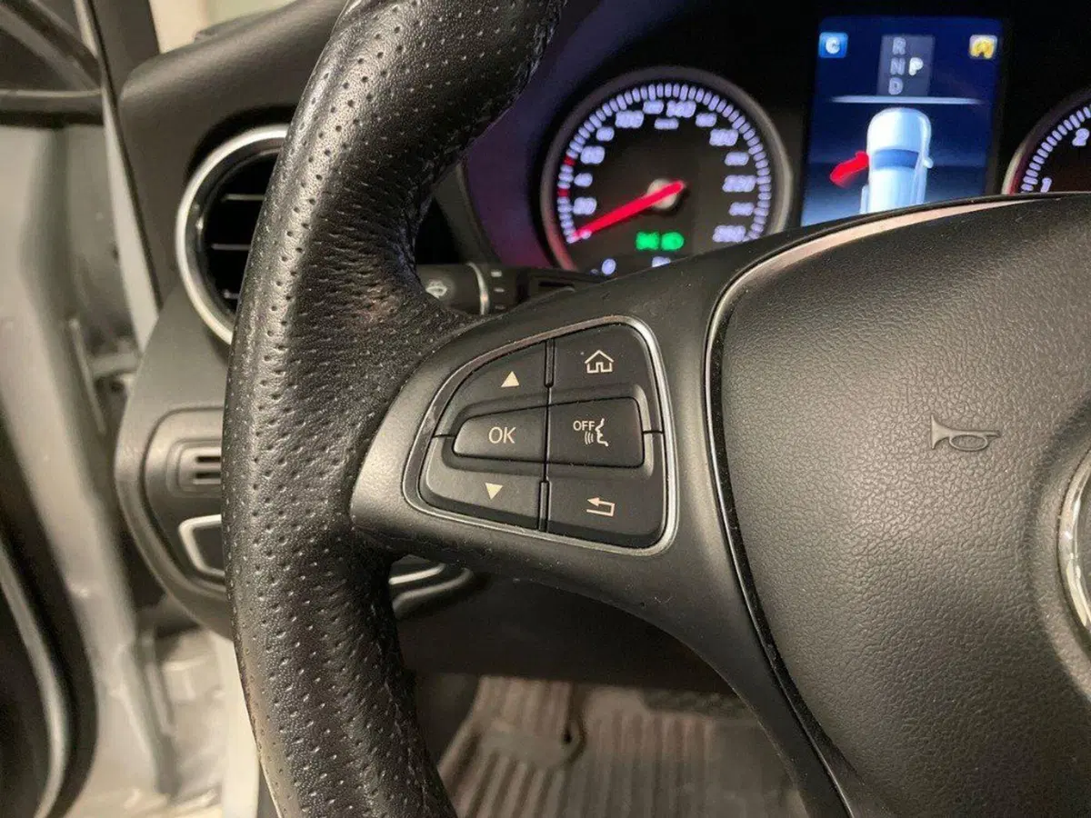 Mercedes-Benz GLC SUV usata a Ancona (15)