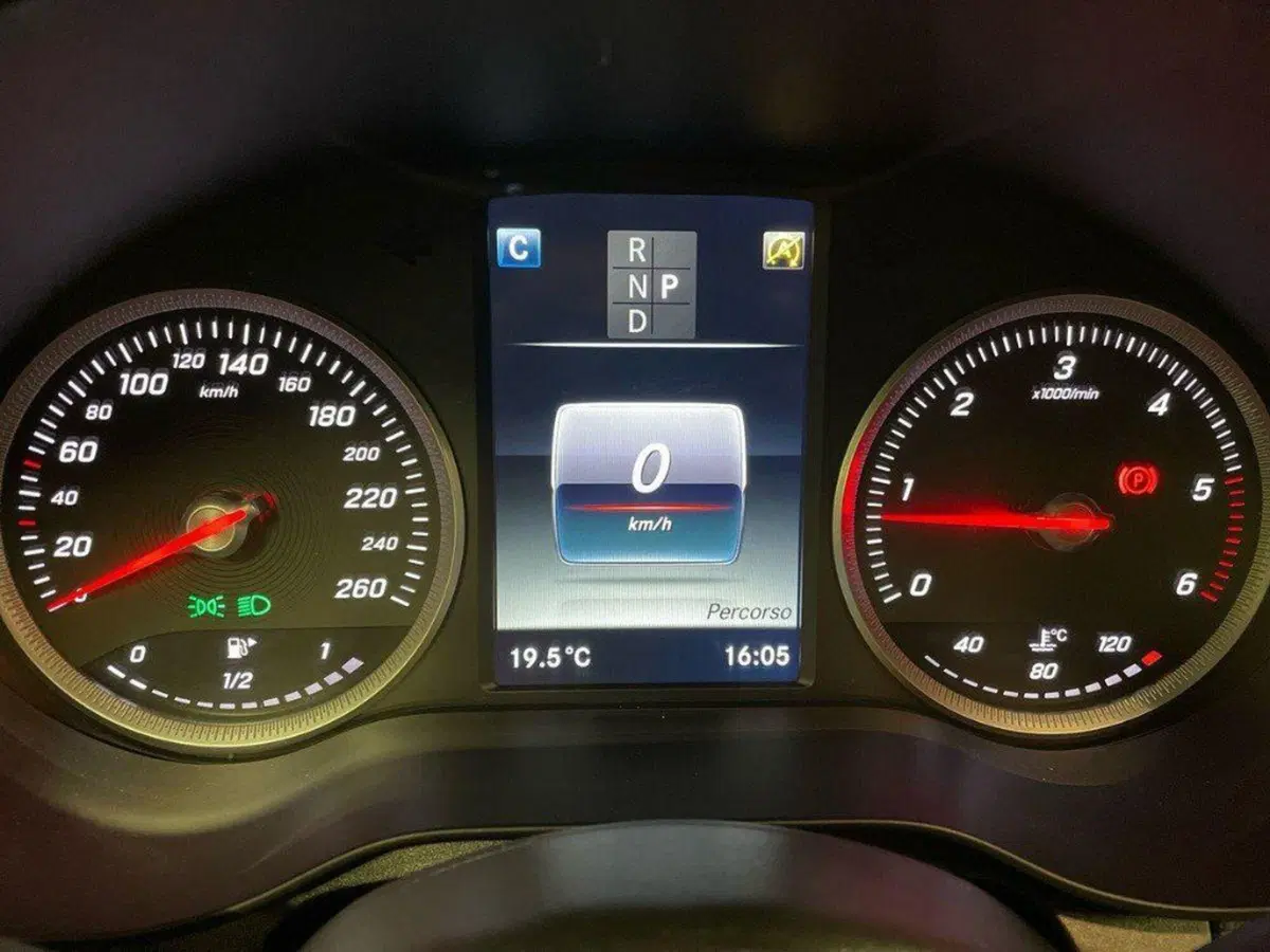 Mercedes-Benz GLC SUV usata a Ancona (17)