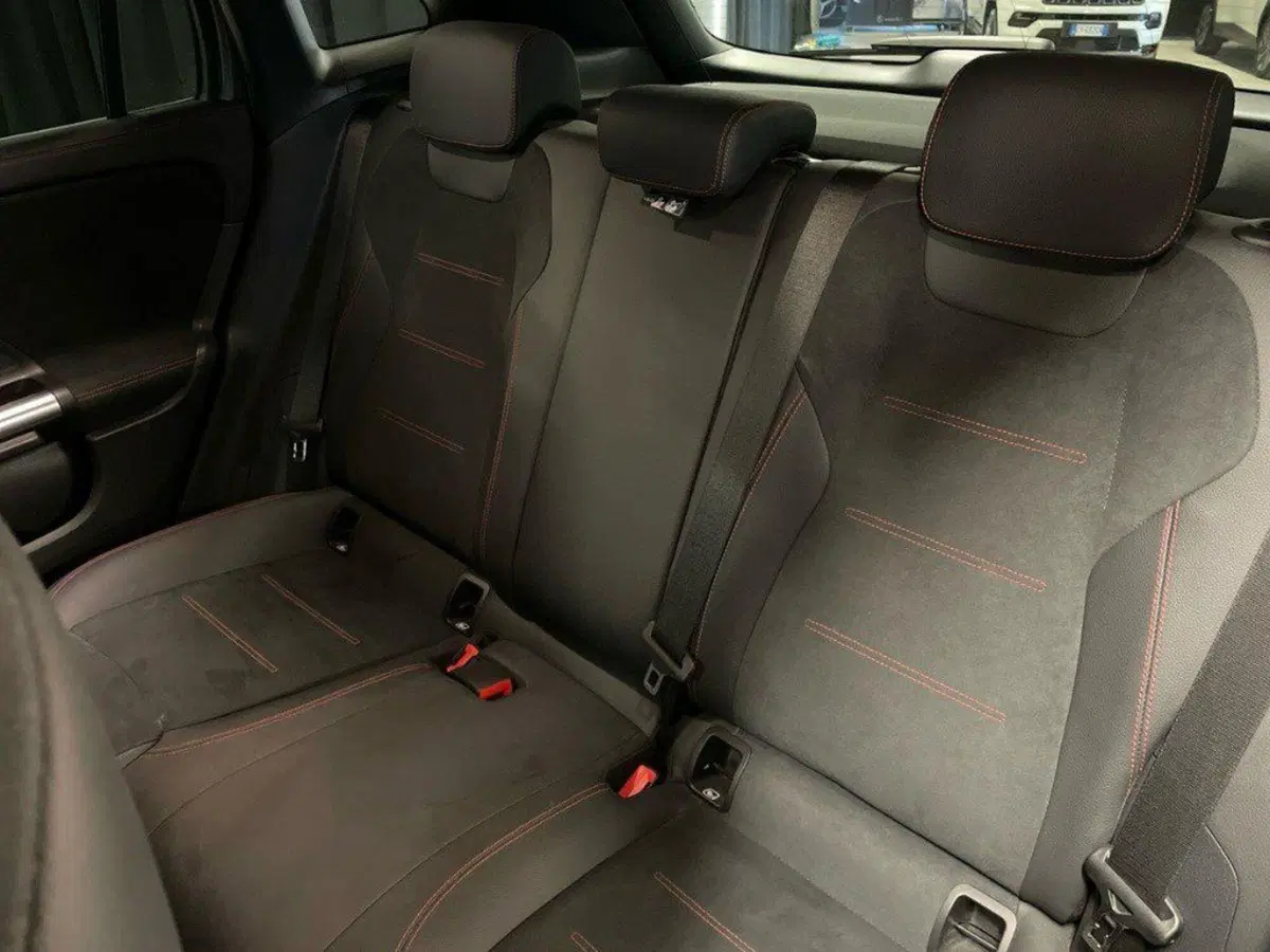 Mercedes-Benz GLA SUV usata a Ancona (11)