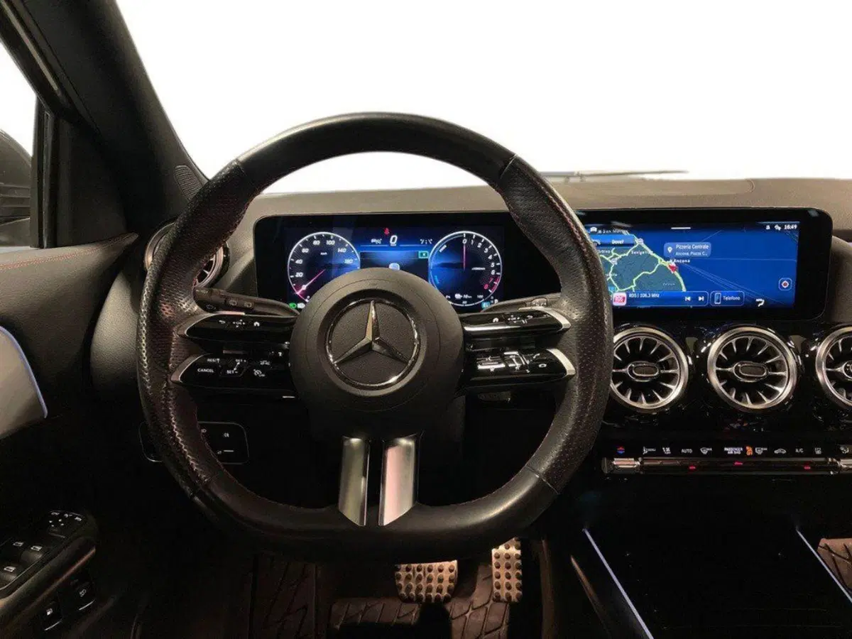 Mercedes-Benz GLA SUV usata a Ancona (13)
