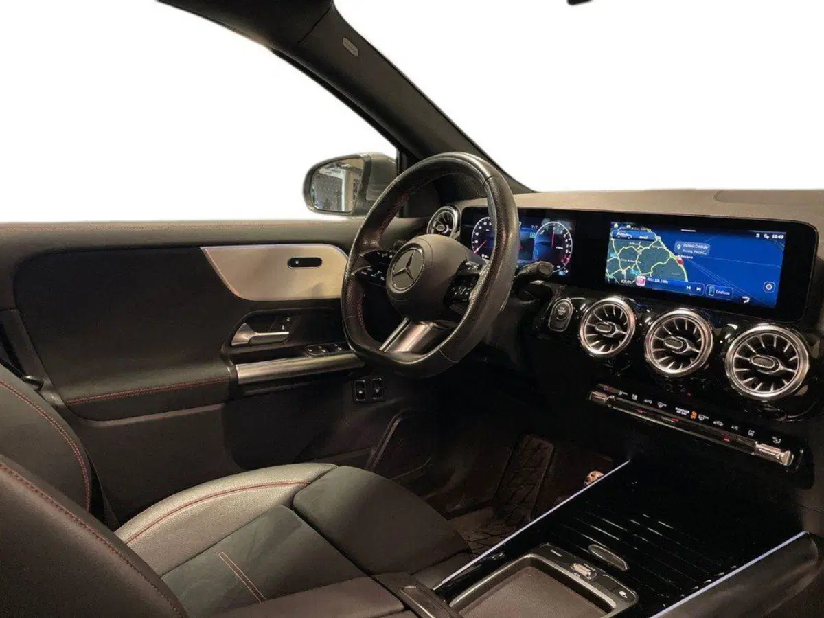 Mercedes-Benz GLA SUV usata a Ancona (14)