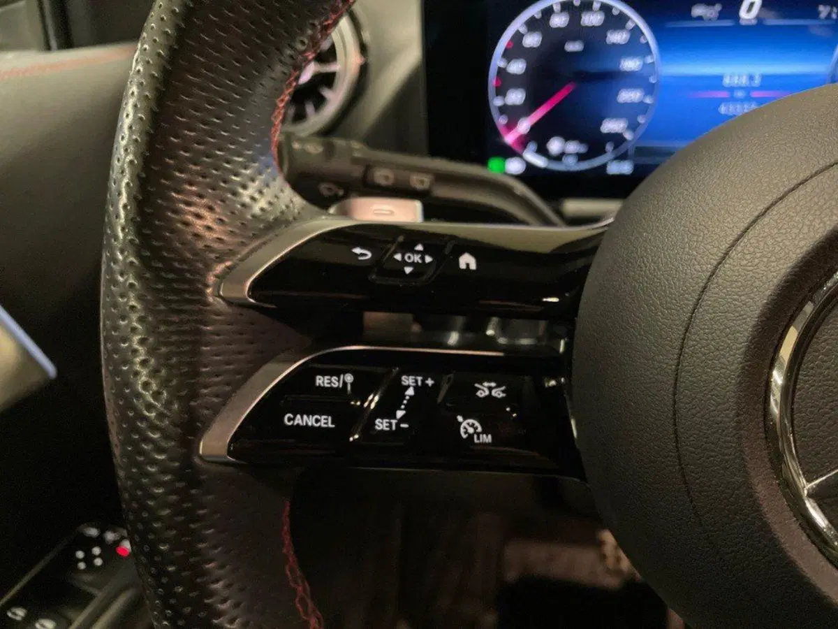Mercedes-Benz GLA SUV usata a Ancona (16)