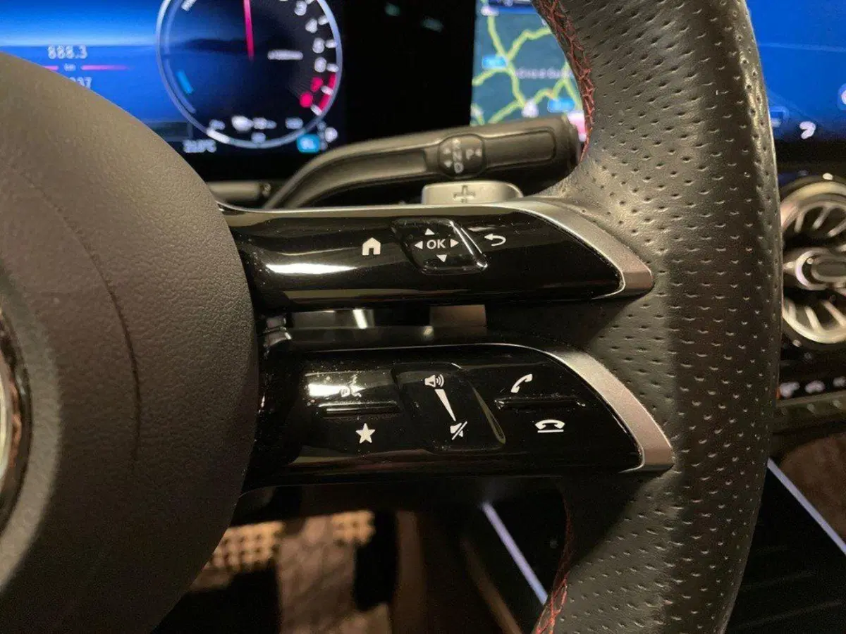 Mercedes-Benz GLA SUV usata a Ancona (17)