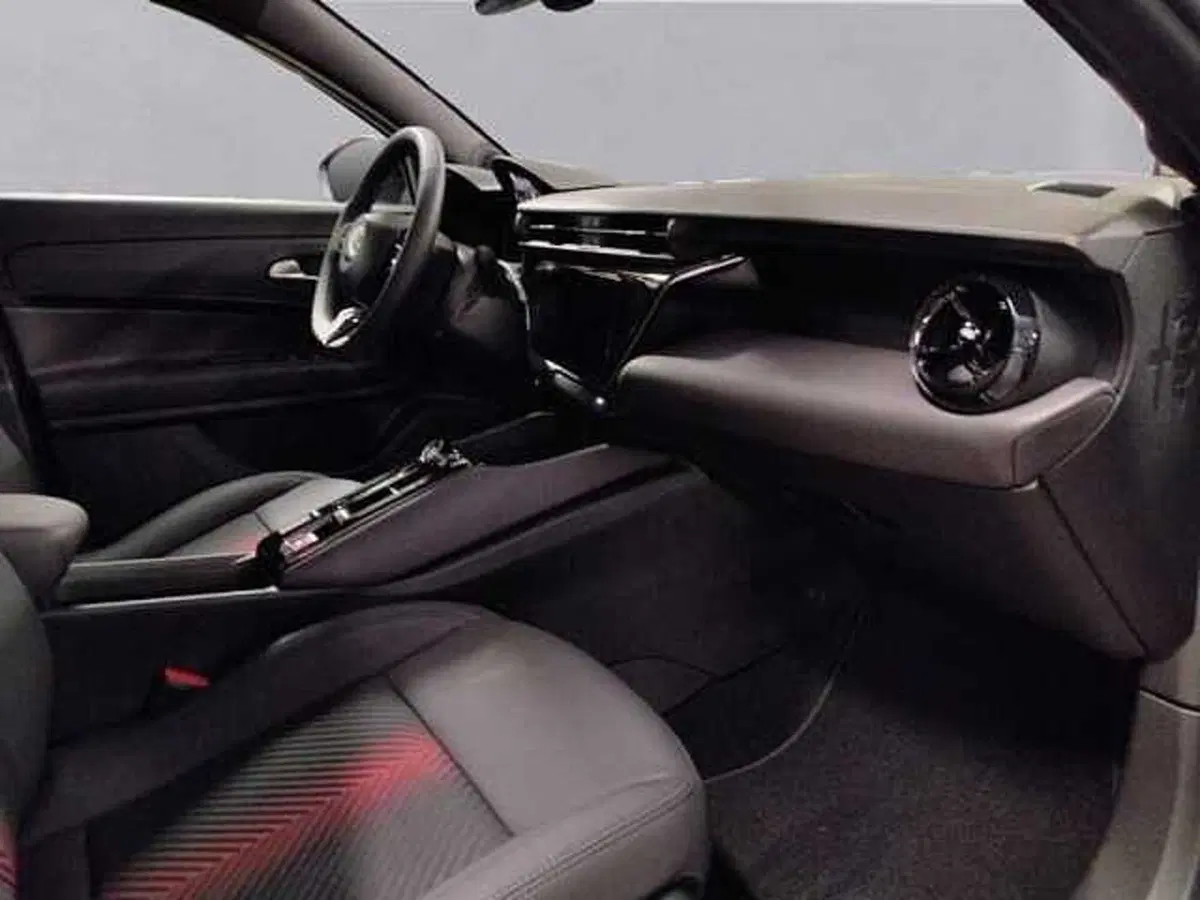 Alfa Romeo Junior nuova a Milano (14)