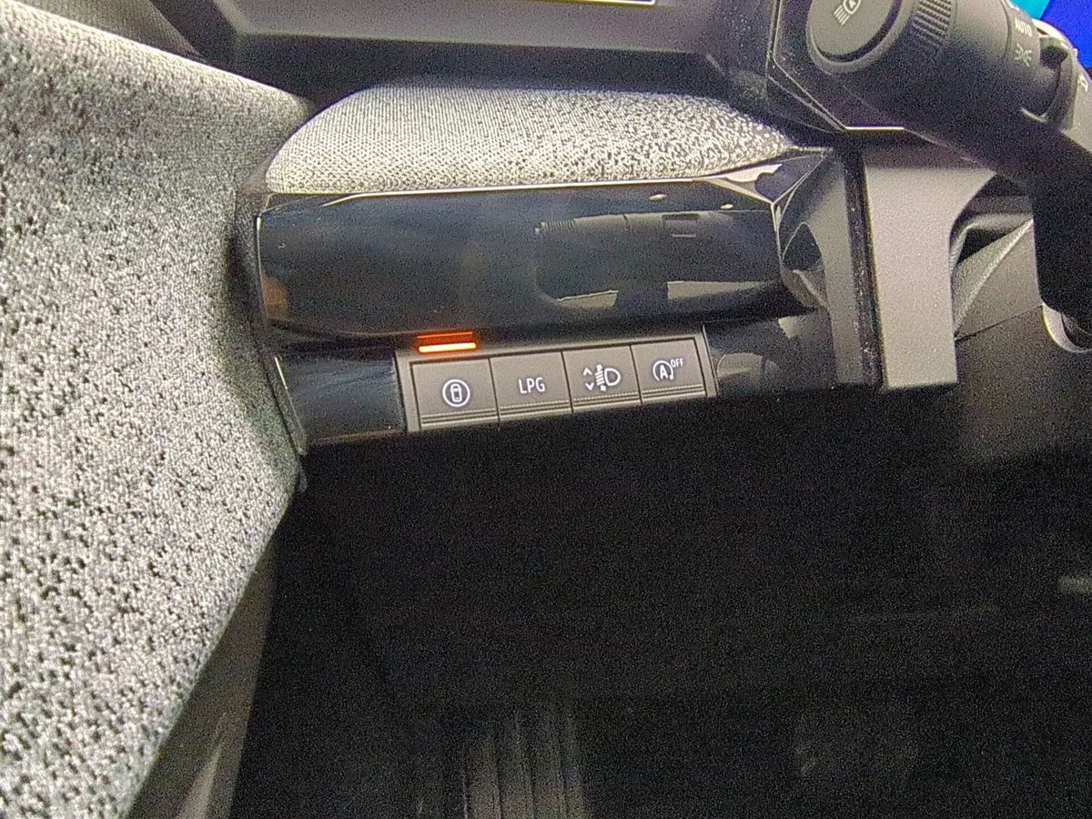 Renault Clio usata a Avellino (19)