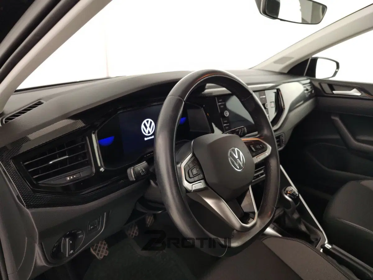 Volkswagen Polo usata a Massa-Carrara (8)