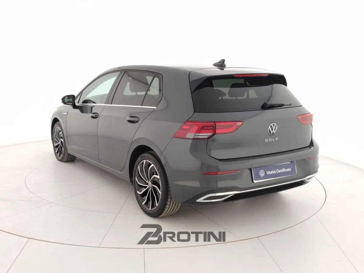 Volkswagen Golf usata a Massa-Carrara (3)