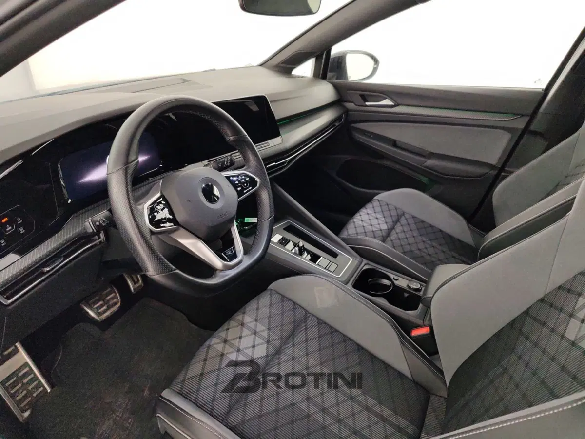 Volkswagen Golf usata a Massa-Carrara (7)