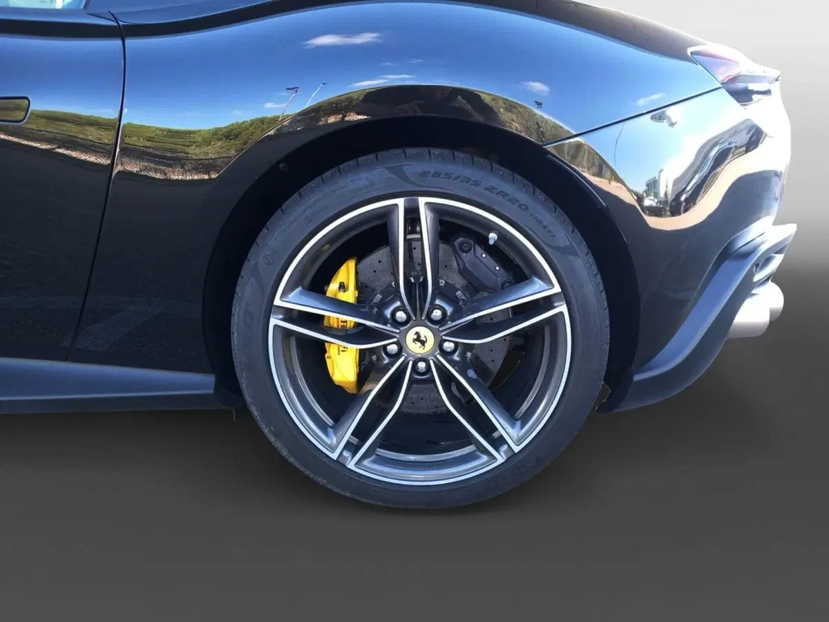 Ferrari Roma Coupé usata a Ancona (10)