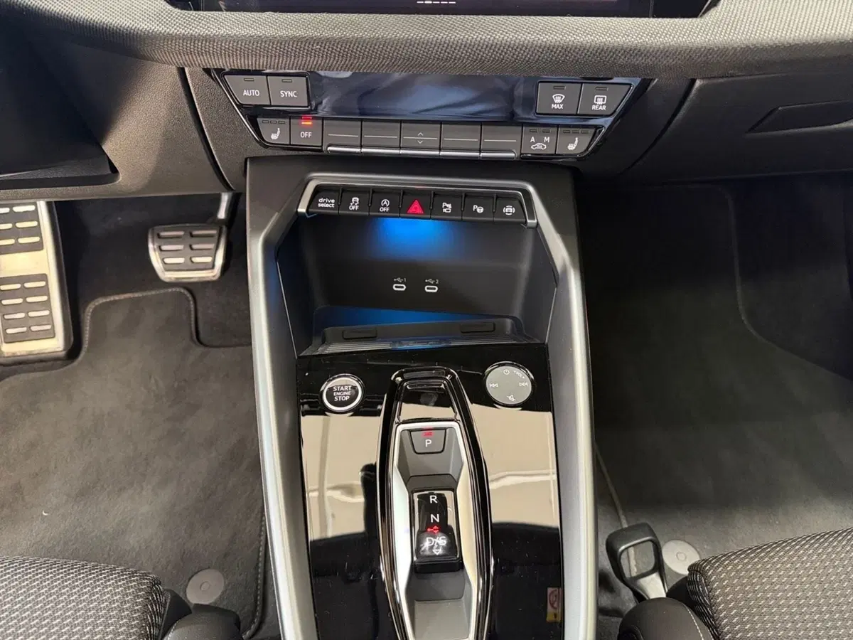 Audi A3 Sportback usata a Bari (18)