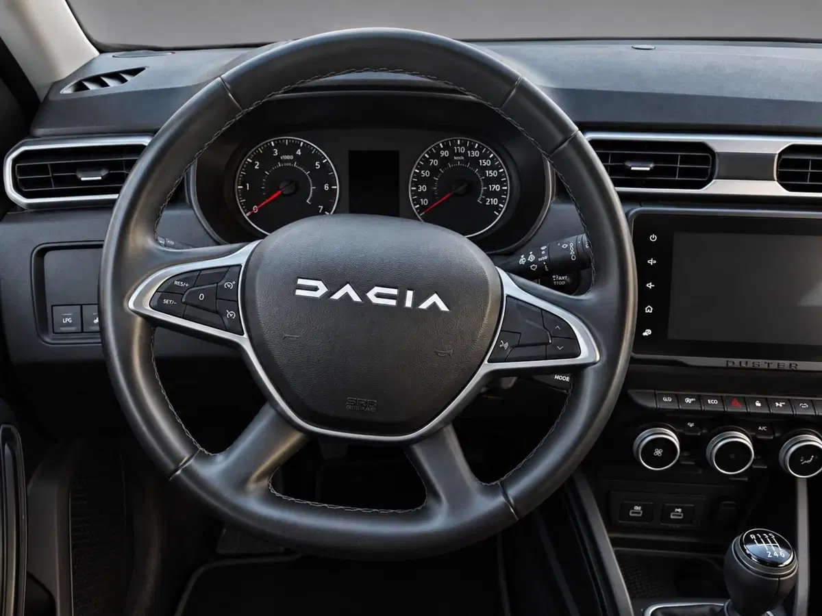 Dacia Duster usata a Rimini (9)