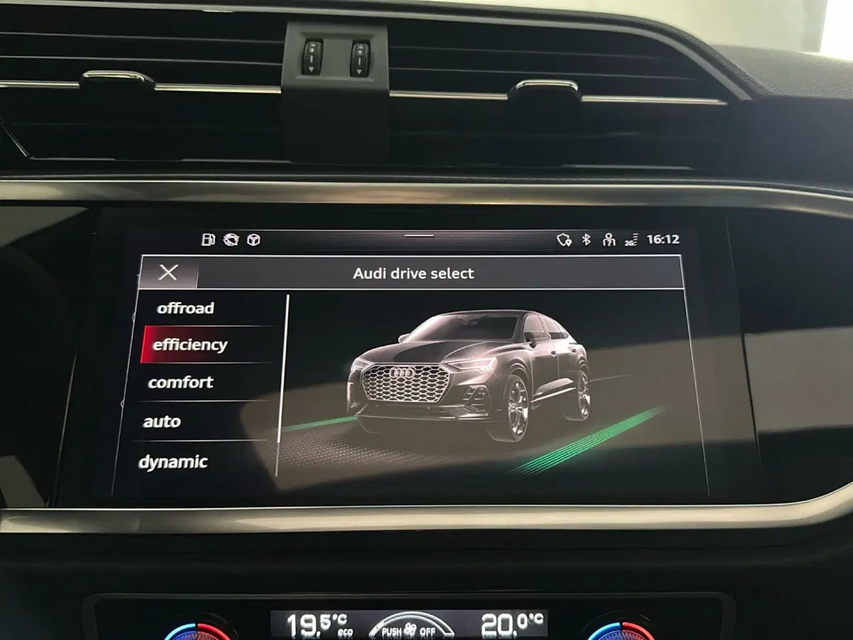 Audi Q3 Sportback usata a Napoli (16)