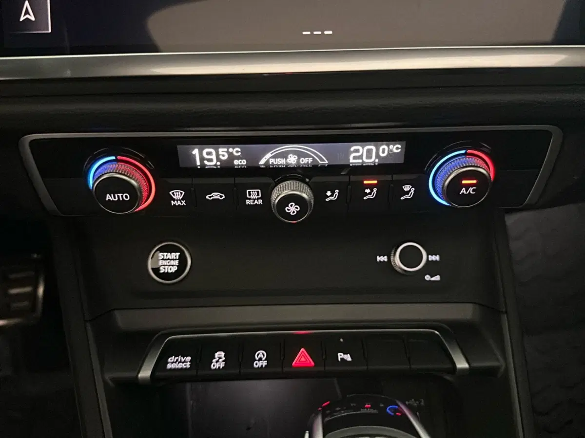Audi Q3 Sportback usata a Napoli (18)