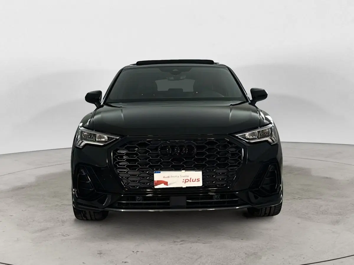 Audi Q3 Sportback usata a Napoli (2)