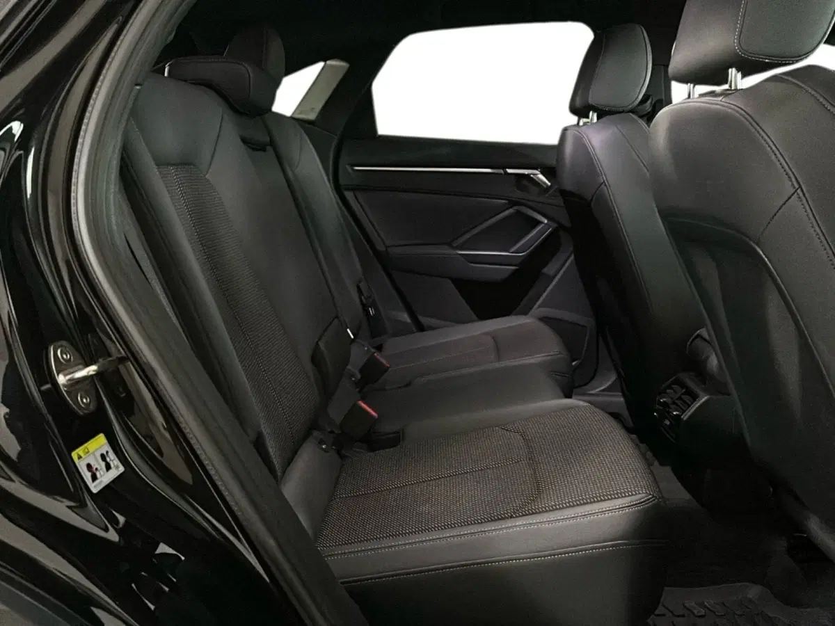 Audi Q3 Sportback usata a Napoli (8)