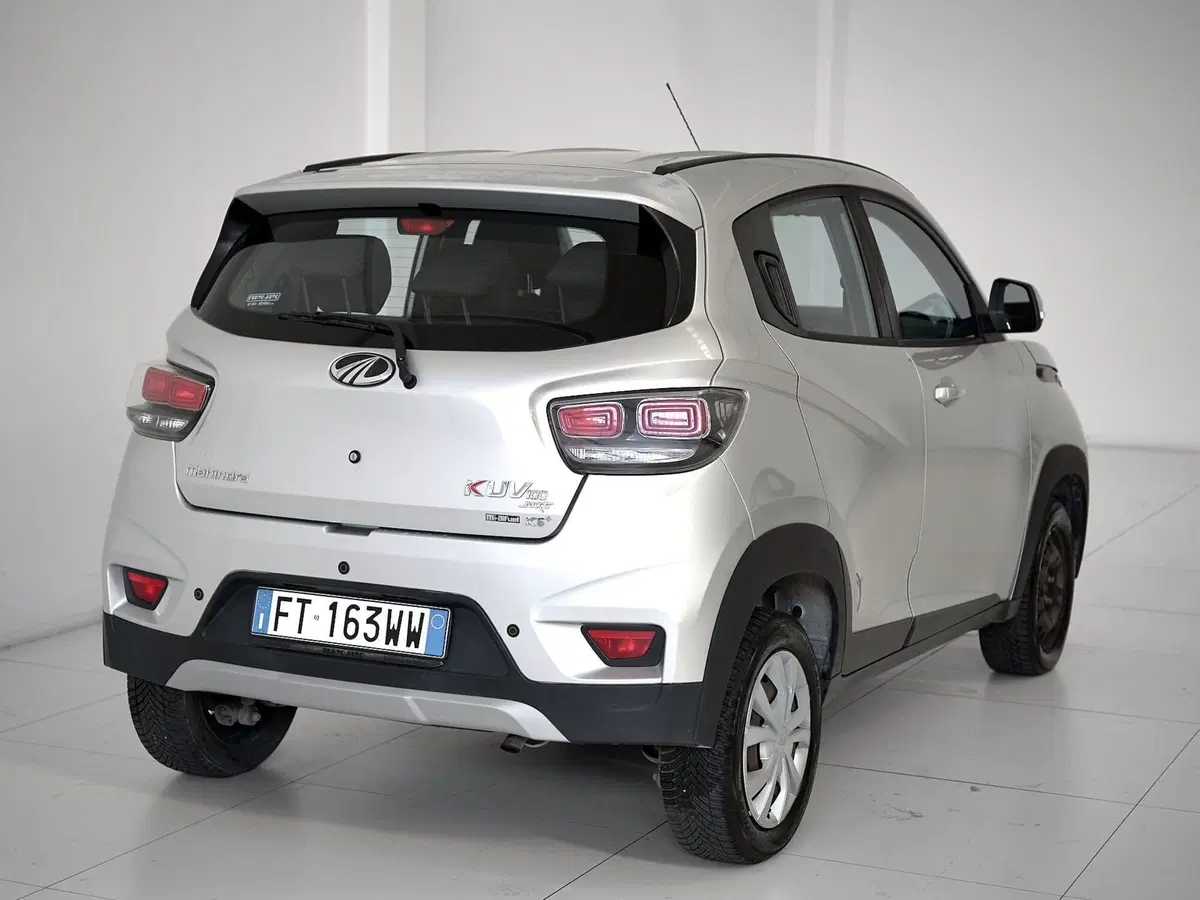 Mahindra KUV100 usata a Prato (7)