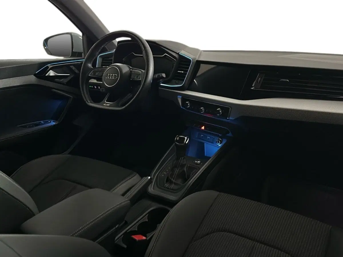 Audi A1 allstreet usata a Napoli (10)