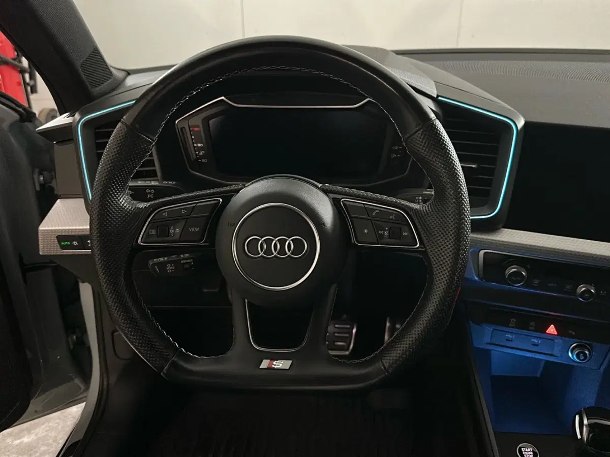Audi A1 allstreet usata a Napoli (11)