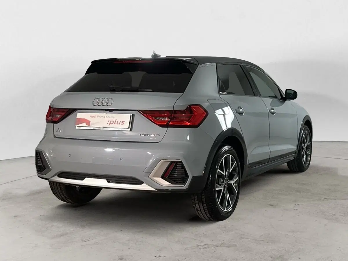 Audi A1 allstreet usata a Napoli (4)
