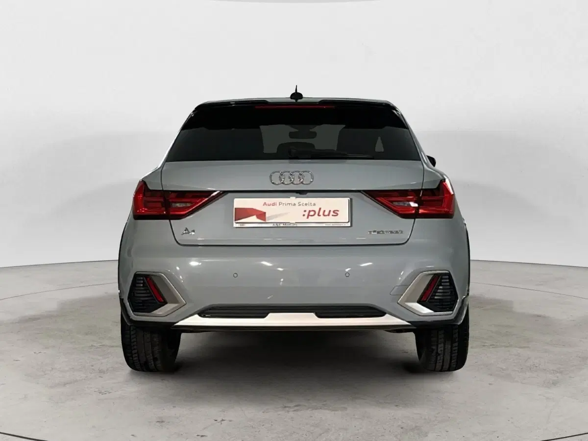 Audi A1 allstreet usata a Napoli (6)