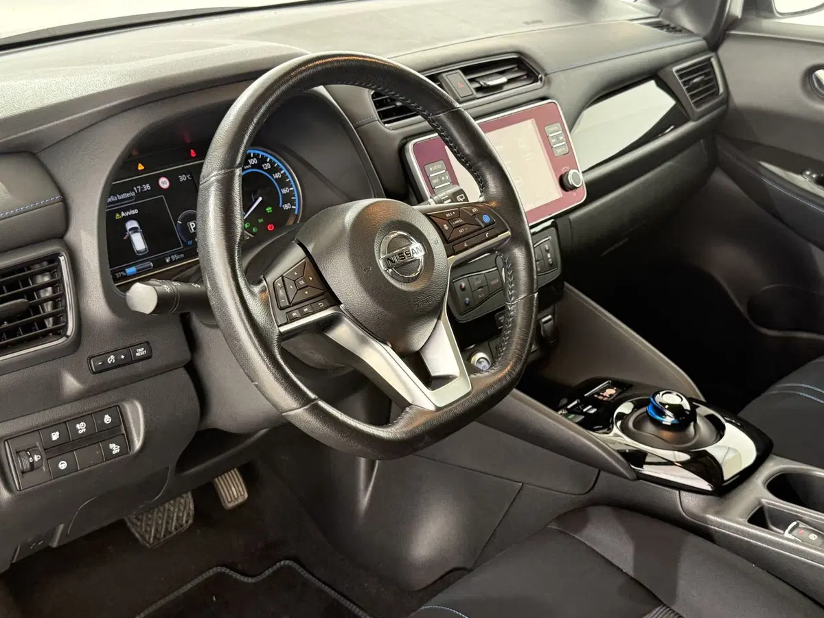 Nissan Leaf usata a Perugia (6)