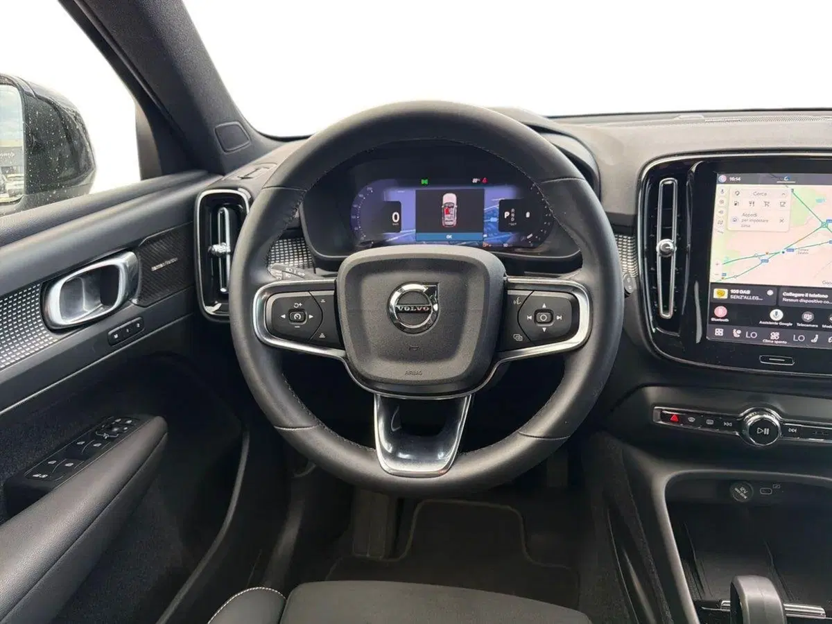 Volvo XC40 usata a Ravenna (11)