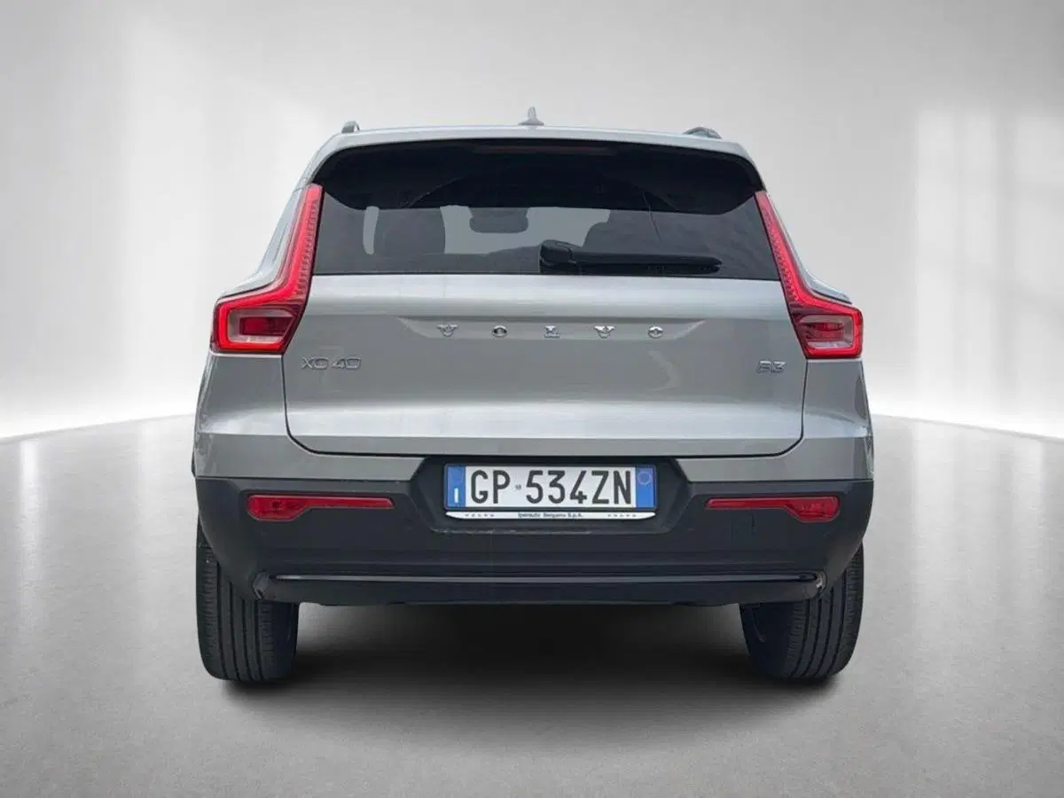 Volvo XC40 usata a Ravenna (8)