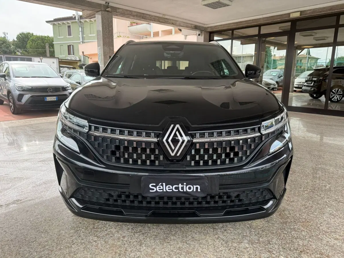 Vendo Renault Austral 1.2 full hybrid Iconic 200cv auto usata a ...