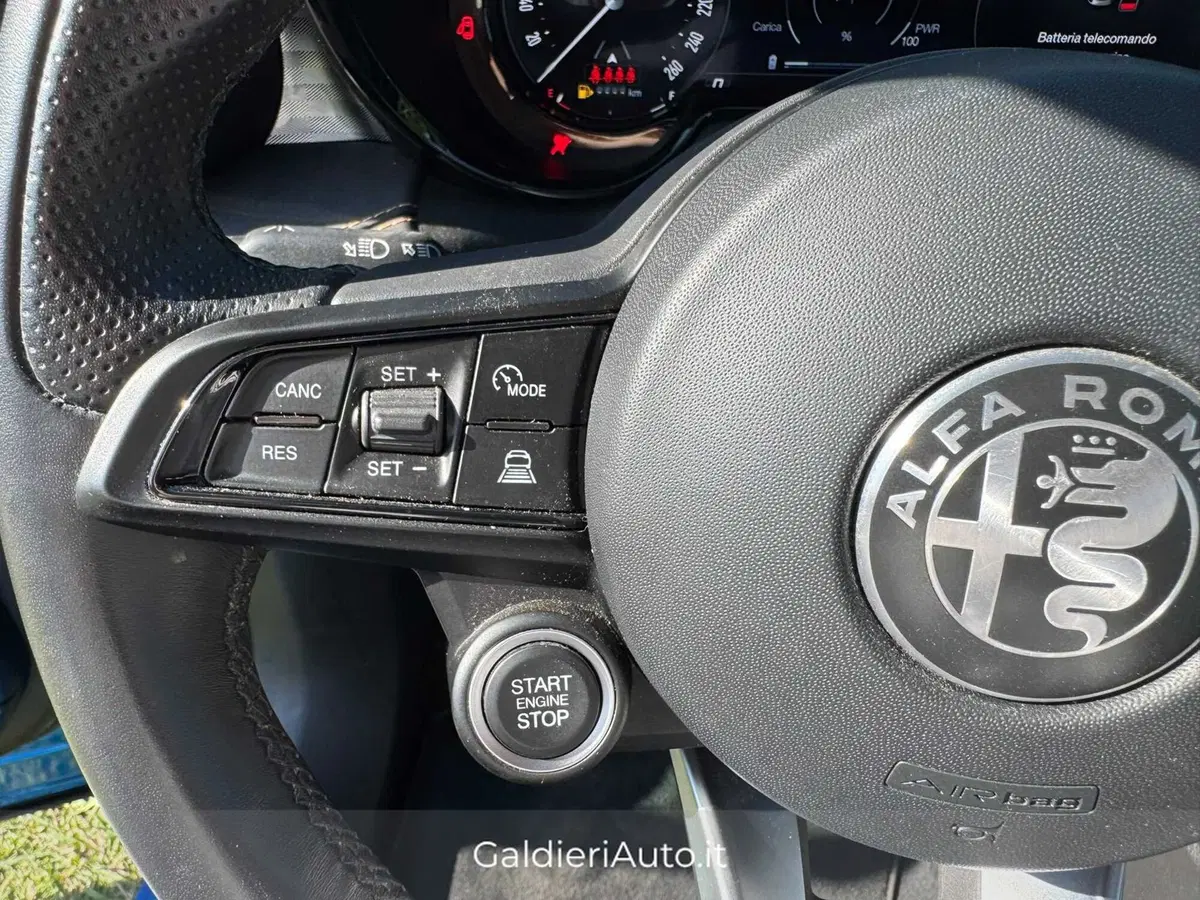 Alfa Romeo Tonale usata a Salerno (19)