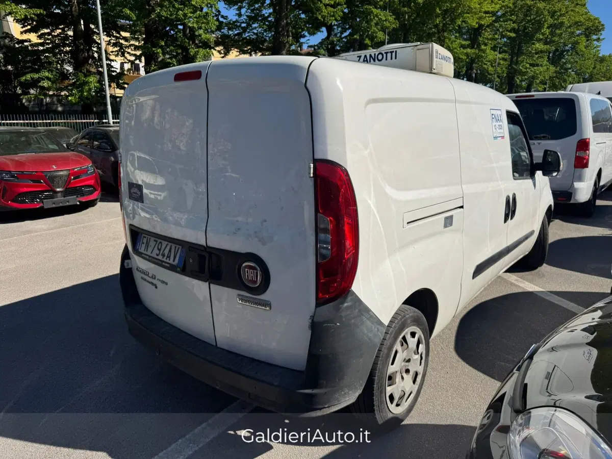 Fiat Doblò Furgone usata a Salerno (11)