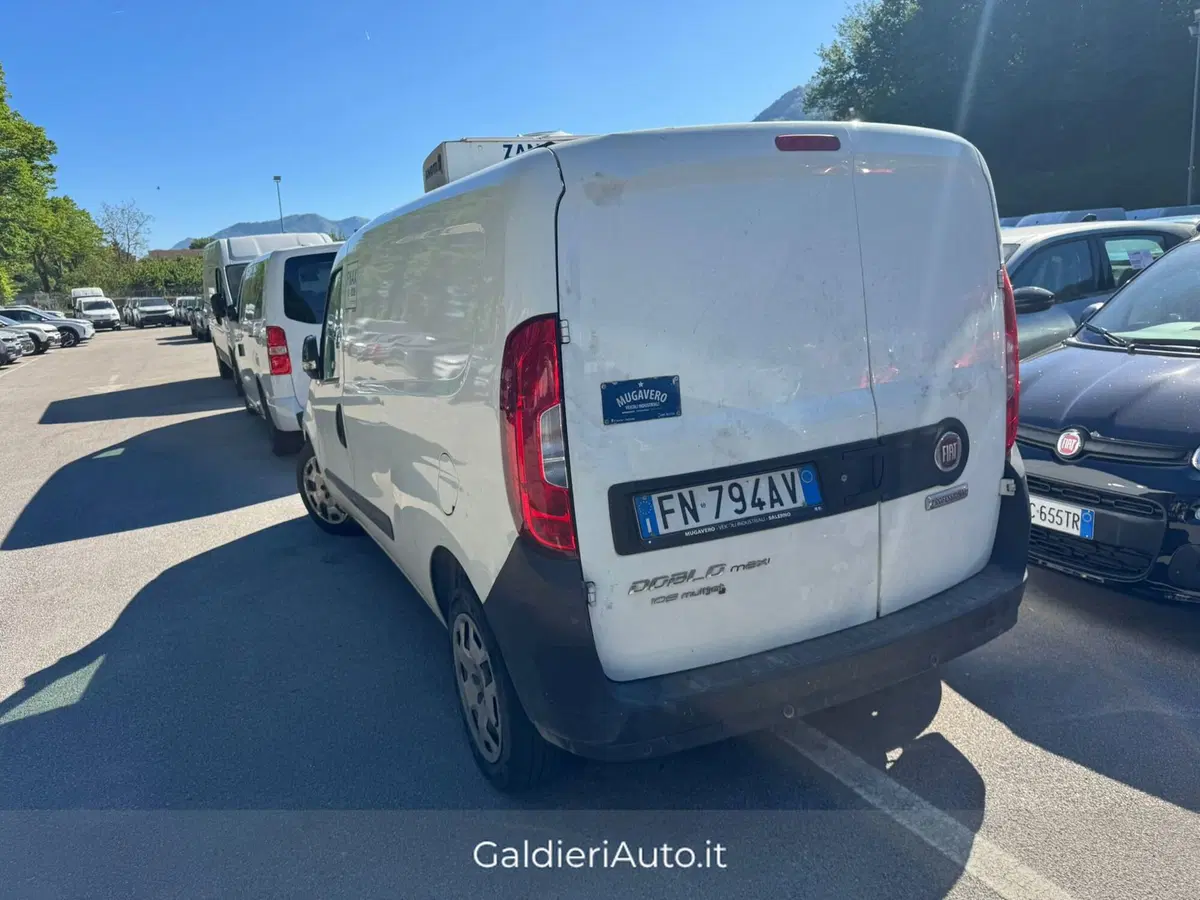 Fiat Doblò Furgone usata a Salerno (9)