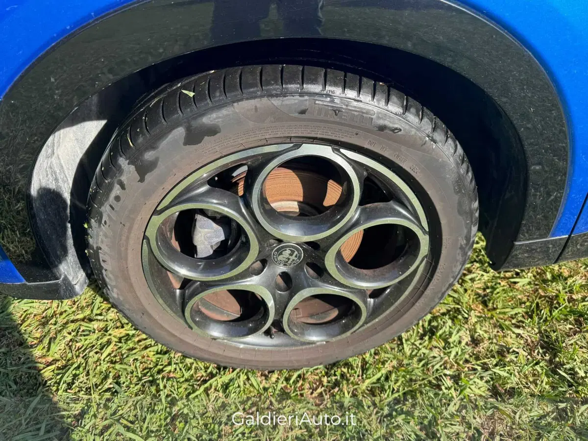 Alfa Romeo Tonale usata a Salerno (14)